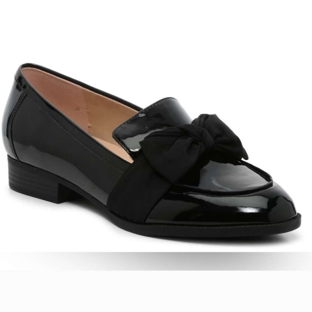 Bandolino Black Patent Bow Loafers
